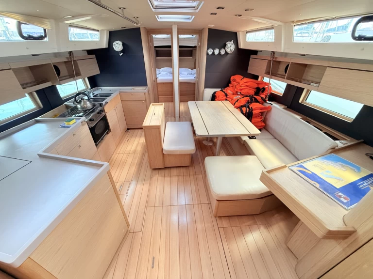 Båtuthyrning Bénéteau Oceanis 46.1 i Sukošan på Samboat 