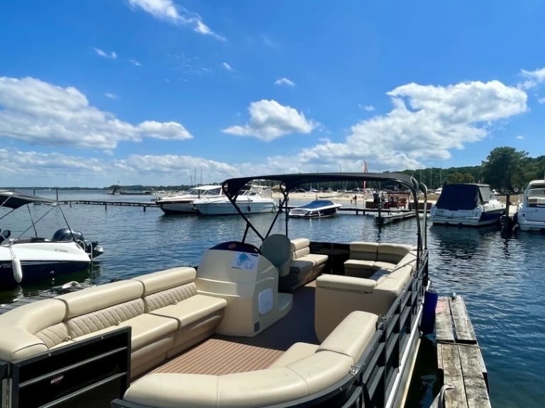 Uthyrning Marine de Sant'Ambrogio - SMARTILINER PONTOON 250 av Samboat 