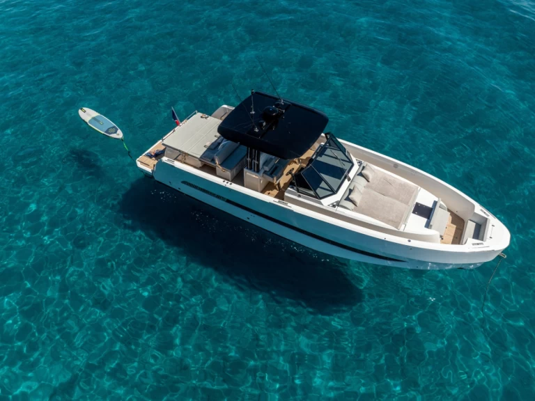 Båtuthyrning MEDYACHT MED 42 i Saint-Tropez på Samboat 