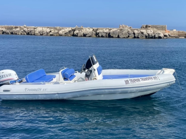 Hyra RIB med eller utan skeppare Marlin Boat Trapani 