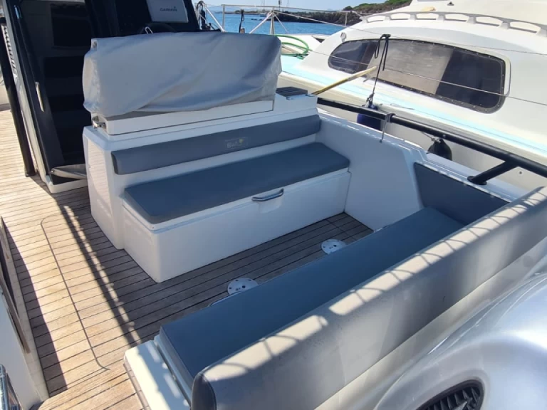 Hyra RIB med eller utan skeppare Bwa Stintino 