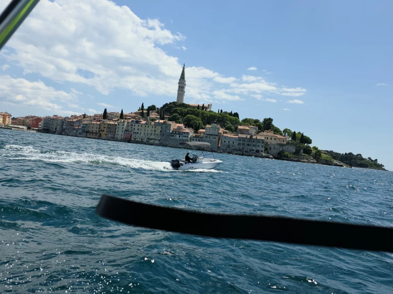 Båtuthyrning ROTO Roto 450s family i Rovinj på Samboat 