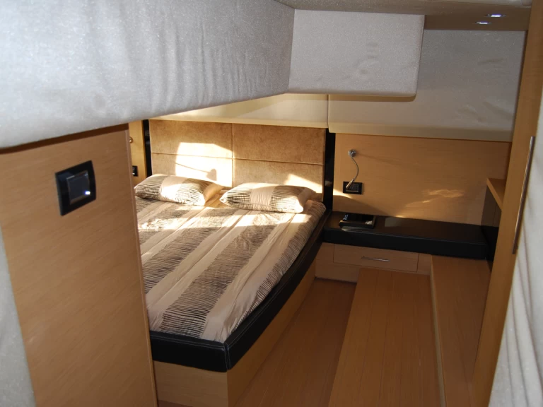 Hyra Motorbåt  med eller utan skeppare Sessa Marine Sitges 