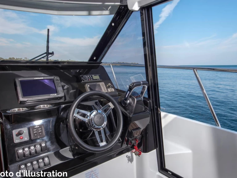 Båtuthyrning Jeanneau Merry Fisher 1095 Fly i Talmont-Saint-Hilaire på Samboat 