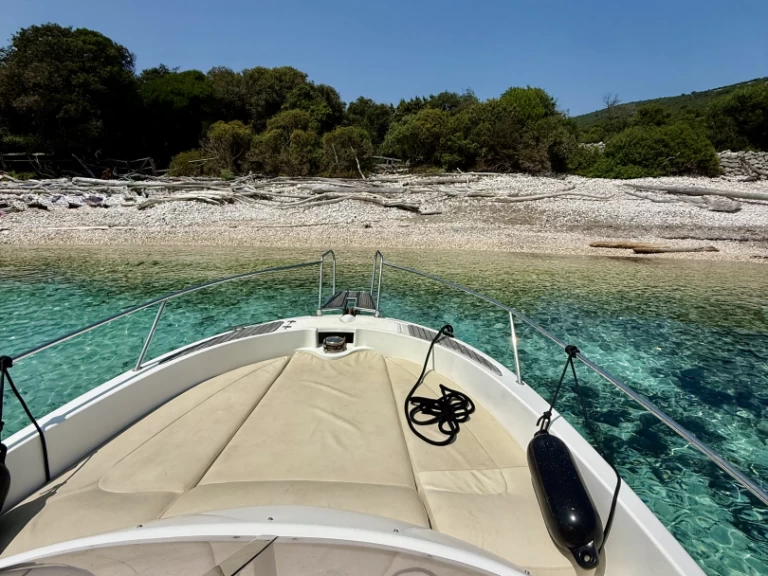 Hyr en Jeanneau Cap Camarat 7.5 WA Mali Lošinj 