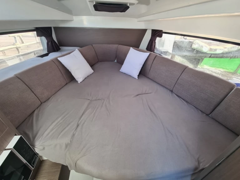 Hyra Motorbåt  med eller utan skeppare Bénéteau Les Sables-d'Olonne 