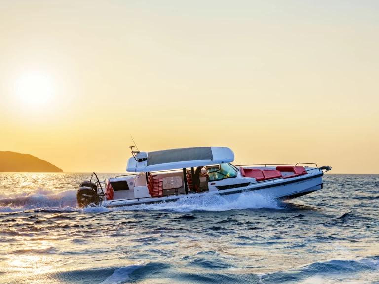 Hyr en Axopar Axopar 37 Sun-Top Ornós 