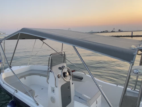 Uthyrning Motorbåt  Igma med en båtlicens 