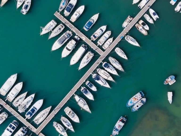 Hyra Motorbåt  med eller utan skeppare Blumax Marzamemi 