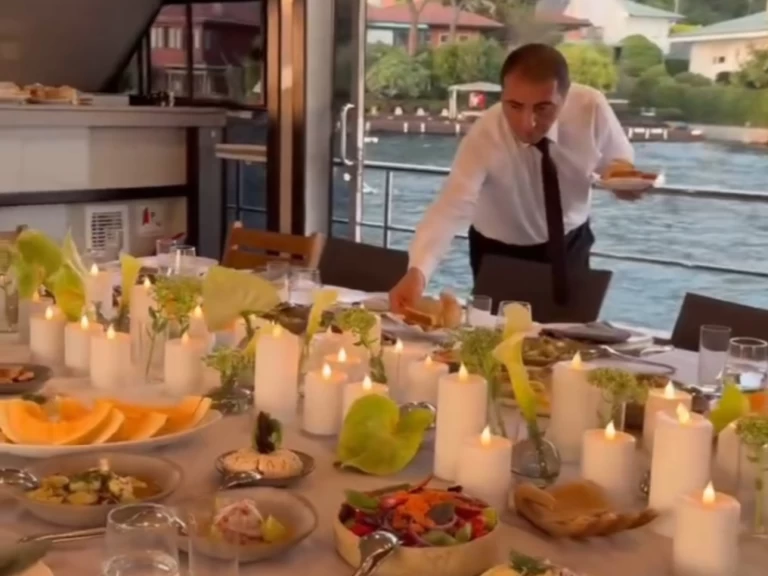 Uthyrning Katamaran  i Torba -  Luxury Catamaran