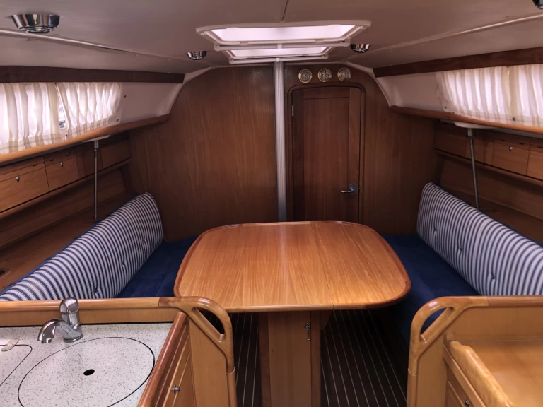 Yacht charter Port d'Andratx billig Bavaria 32 Cruiser