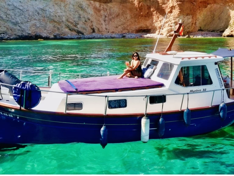 Yacht charter Palma de Mallorca billig MYABCA 32