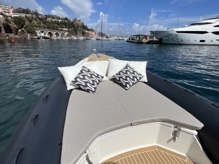 RIB för uthyrning Golfe-Juan till det bästa priset 