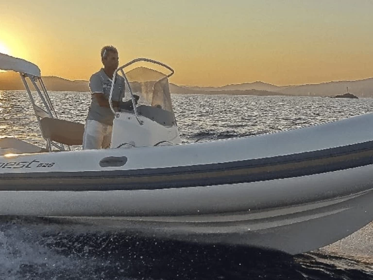 Hyra RIB med eller utan skeppare Capelli Appietto 
