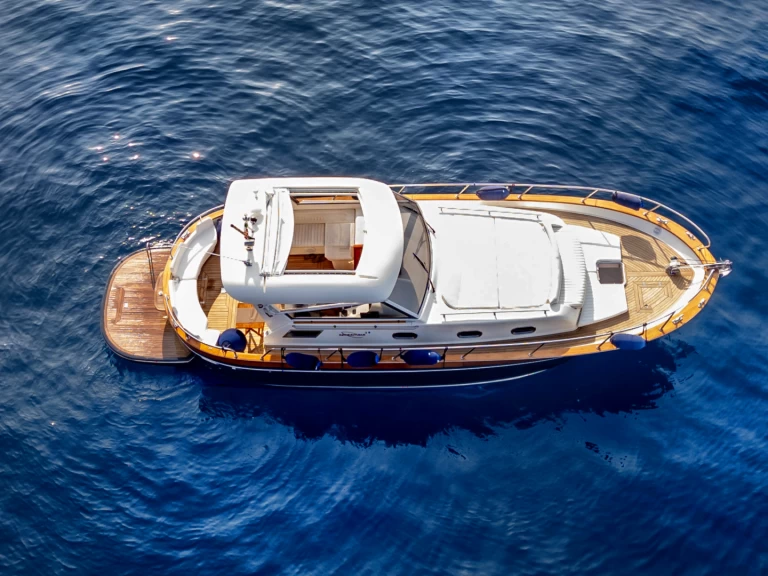 Yacht charter Massa Lubrense billig Apreamare 11