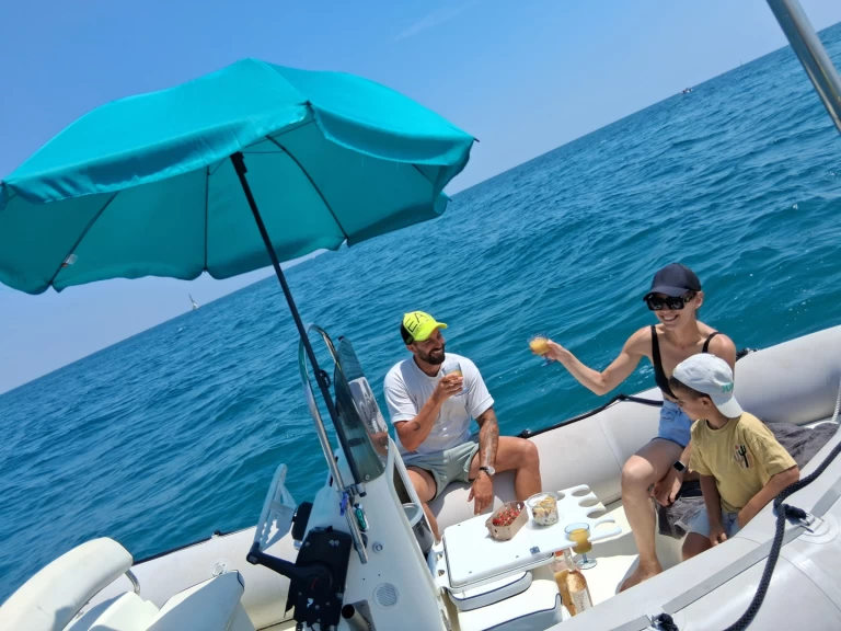 Uthyrning RIB i Palavas-les-Flots - Bombard Explorer 500 SB