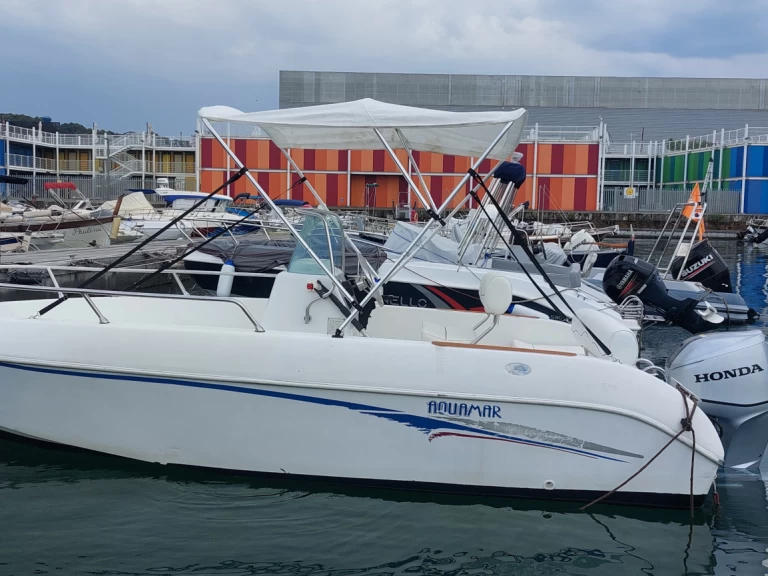 Yacht charter La Spezia billig Schizzo 520