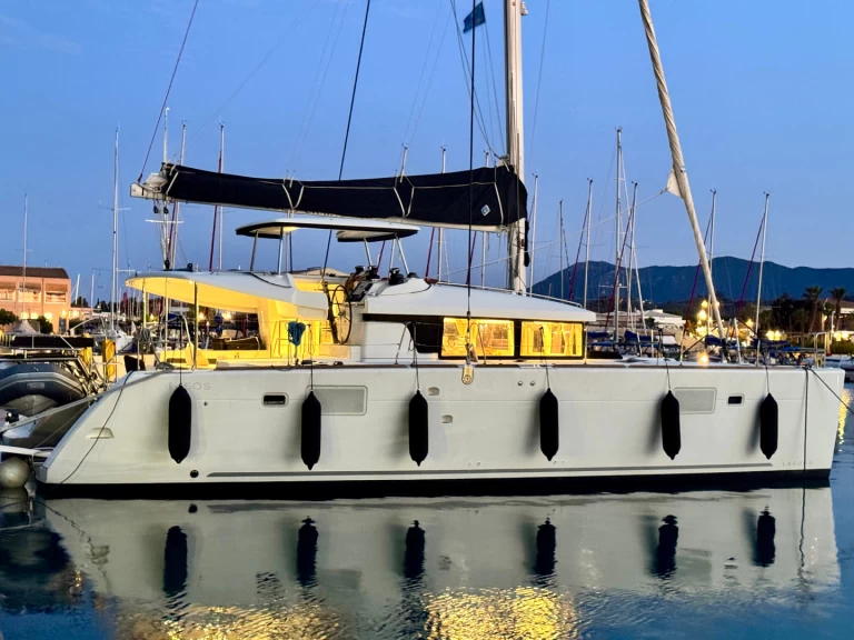 Båtuthyrning Lagoon Lagoon 450 Sport Top i Lefkáda på Samboat 
