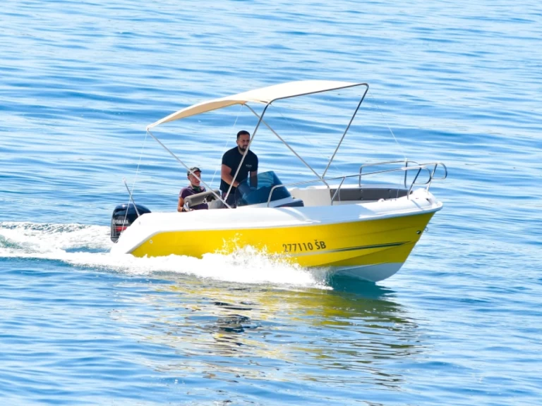 Uthyrning Motorbåt  Marinello med en båtlicens 