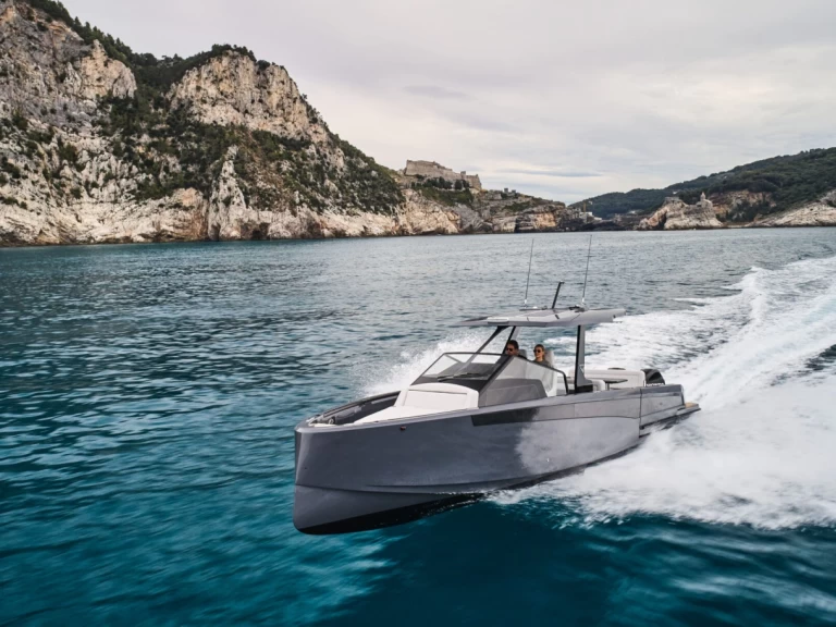 Båtuthyrning VIRTUE YACHTS VIRTUE V10 i Palamos på Samboat 