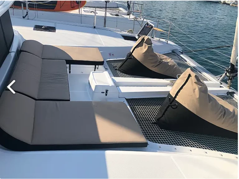Yacht charter Piso Livadi billig Lagoon 46/10 - Skippered 