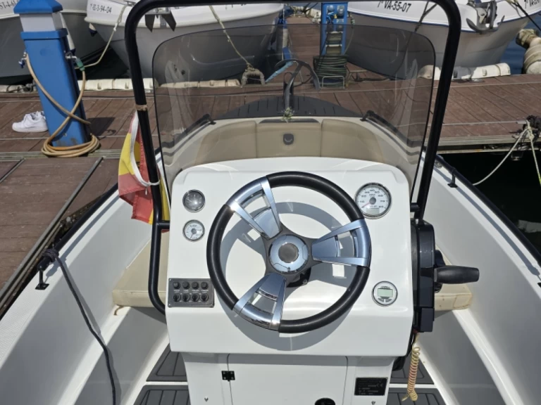 Hyra Motorbåt  med eller utan skeppare Santander Boats Bay of Santander 