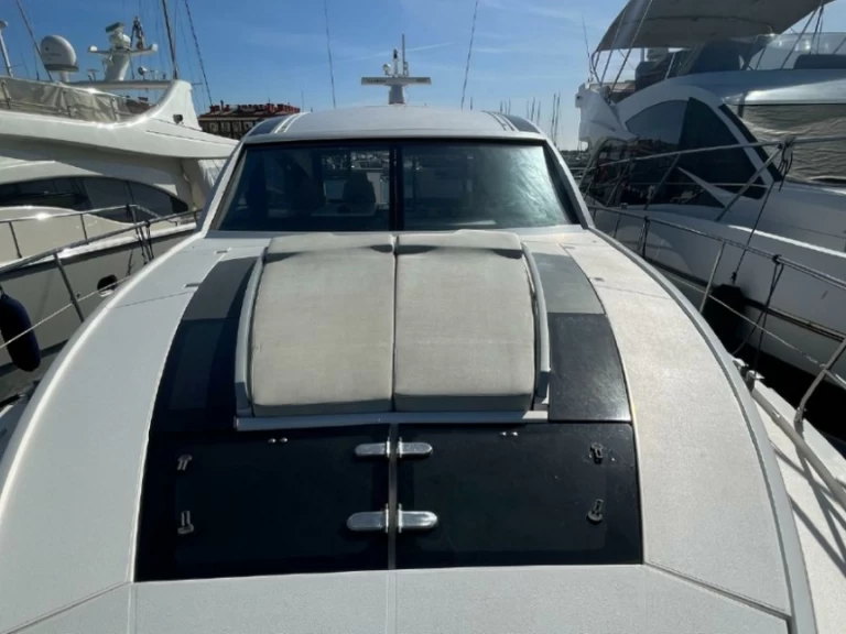 Lyx yacht för uthyrning Cannes till det bästa priset 