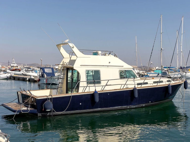 Yacht charter Trapani billig Motorboat