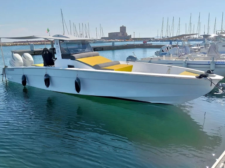 Hyra Motorbåt  med eller utan skeppare  Trapani 