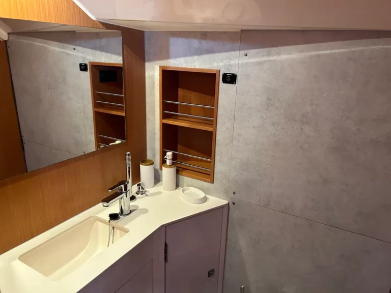 Yacht charter Fethiye billig Bavaria C42