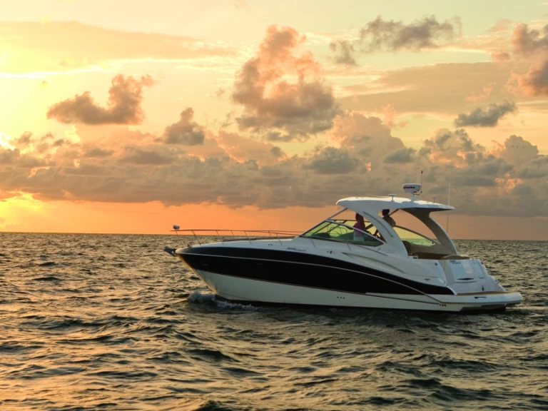 Uthyrning Hyeres - Cruisers CRUISER YACHT 360 EXPRESS av Samboat 