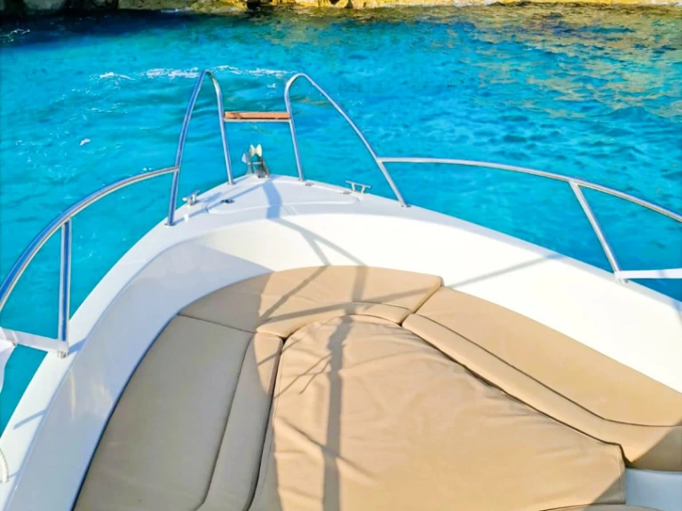 Uthyrning Motorbåt  i Ciutadella de Menorca - Polyester Yacht Open 550