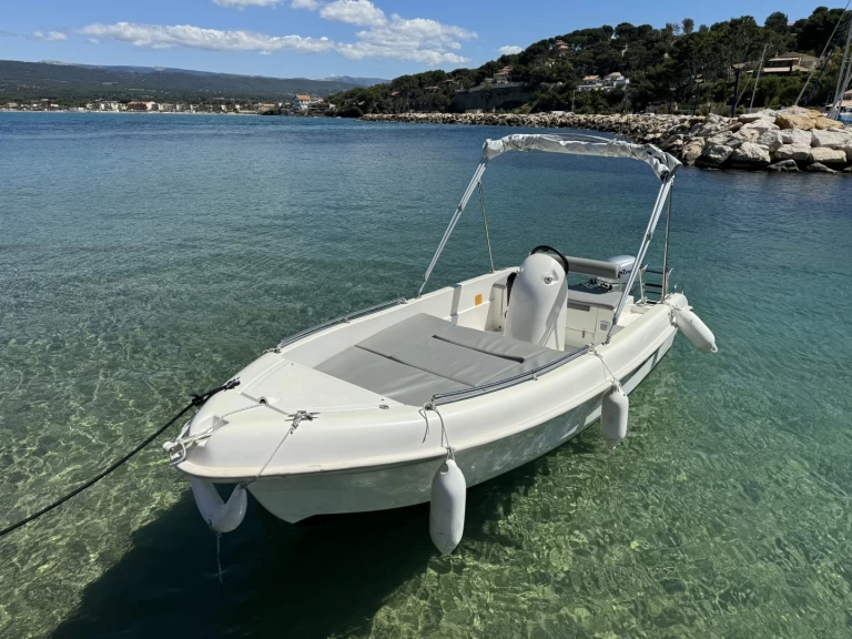 Yacht charter La Madrague billig Karel V 160