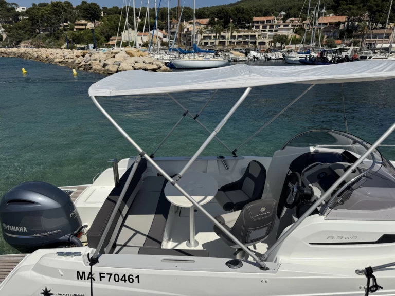 Yacht charter La Madrague billig Cap Camarat 6.5 WA
