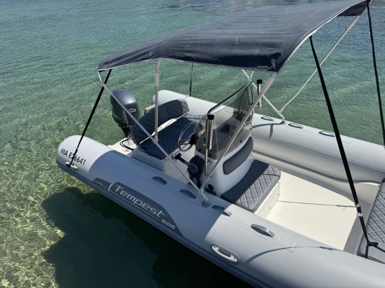 Yacht charter La Madrague billig Tempest 505 Easy