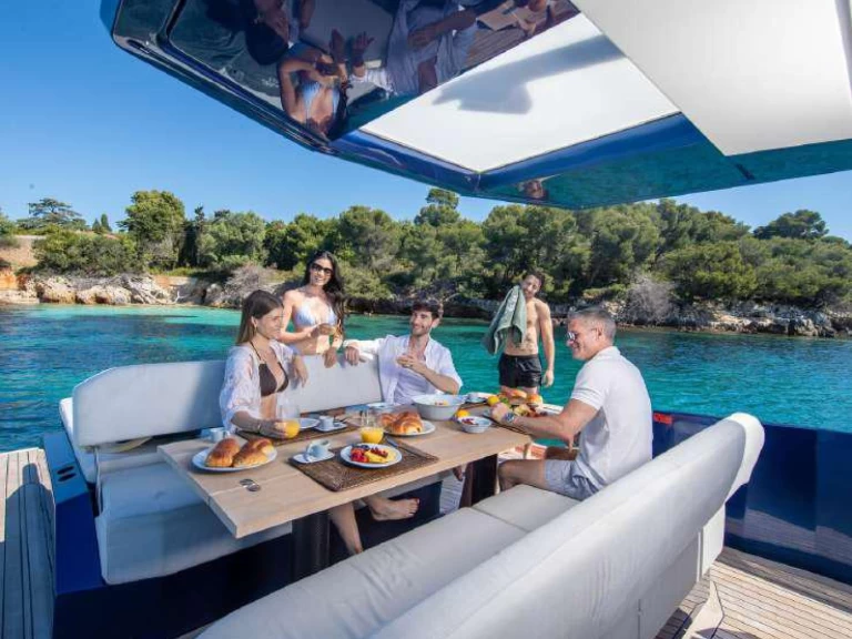 Yacht charter Cannes billig 48