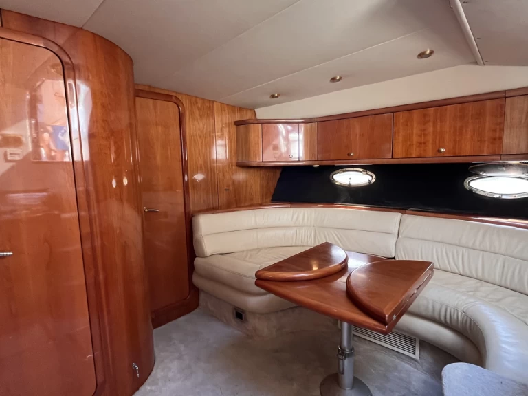 Hyra Motorbåt  med eller utan skeppare Sunseeker Platja d'Aro 