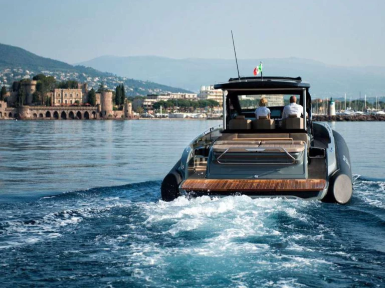 Båtuthyrning Sacs REBEL 47 i Cannes på Samboat 