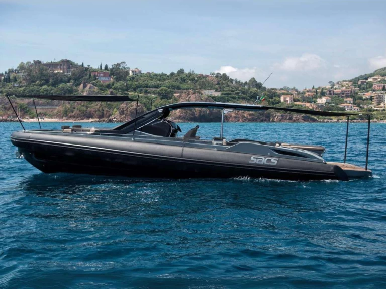 Hyra Motorbåt  med eller utan skeppare Sacs Cannes 