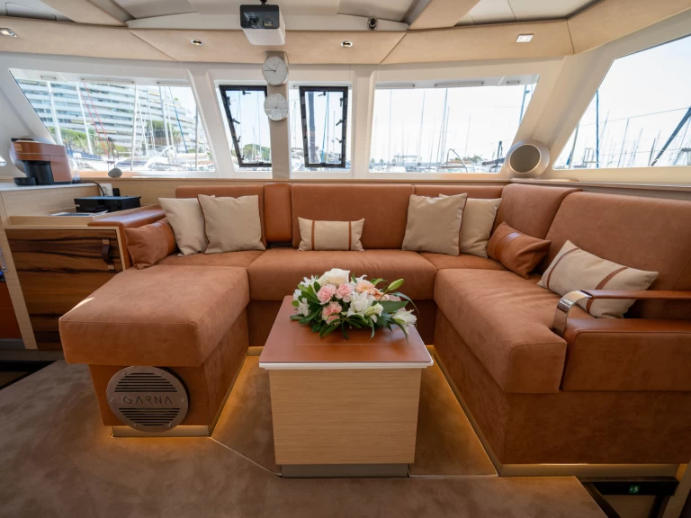 Hyr en Fountaine Pajot Isla 40 Villeneuve-Loubet 