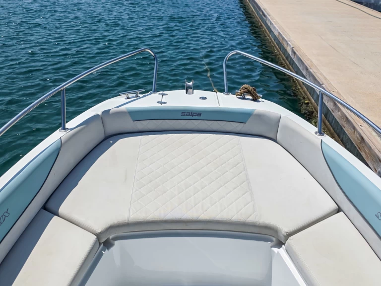 Motorbåt  för uthyrning Pula  till det bästa priset 