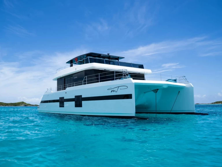 Sunreef MARIA THERESE charter bareboat eller skeppad i Amerikanska Jungfruöarna