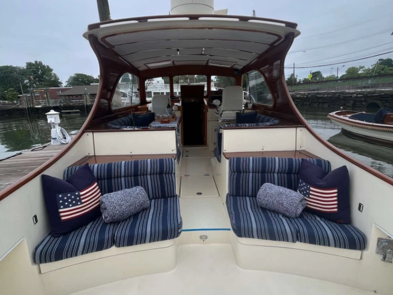 Lyx yacht för uthyrning Palm Beach till det bästa priset 