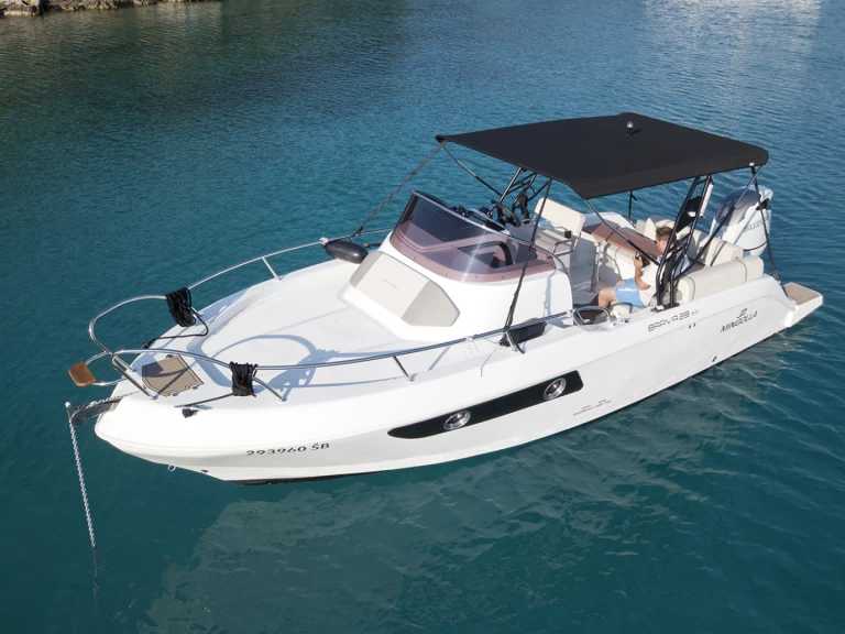 Hyra Motorbåt  med eller utan skeppare Mingolla Šibenik  