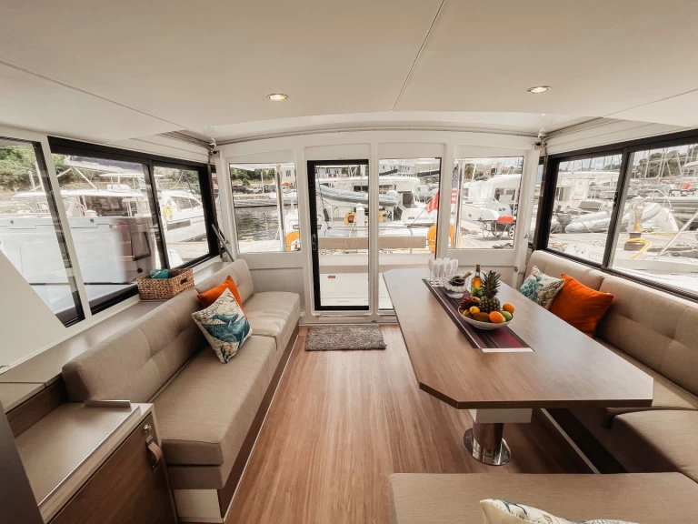 Uthyrning Katamaran  Bali med en båtlicens 