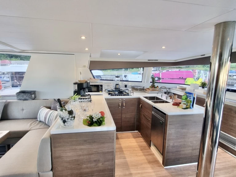 Yacht charter Parham Town billig Bali 5.4