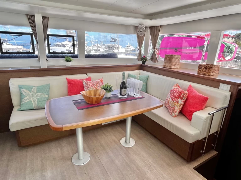 Båtuthyrning Lagoon Lagoon 450 i Parham Town på Samboat 