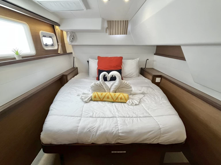 Hyr en Lagoon Lagoon 450 F Parham Town 