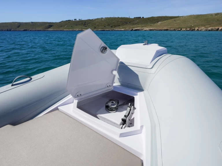 Yacht charter Pula  billig Italboats Predator 700