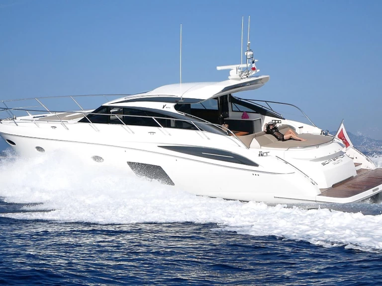 Yacht charter Juan-les-Pins billig Princess V62S